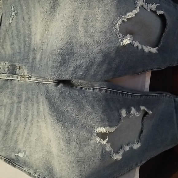 Knee Cut Out Jean's by Earnest Sewn! - Picture 3 of 6